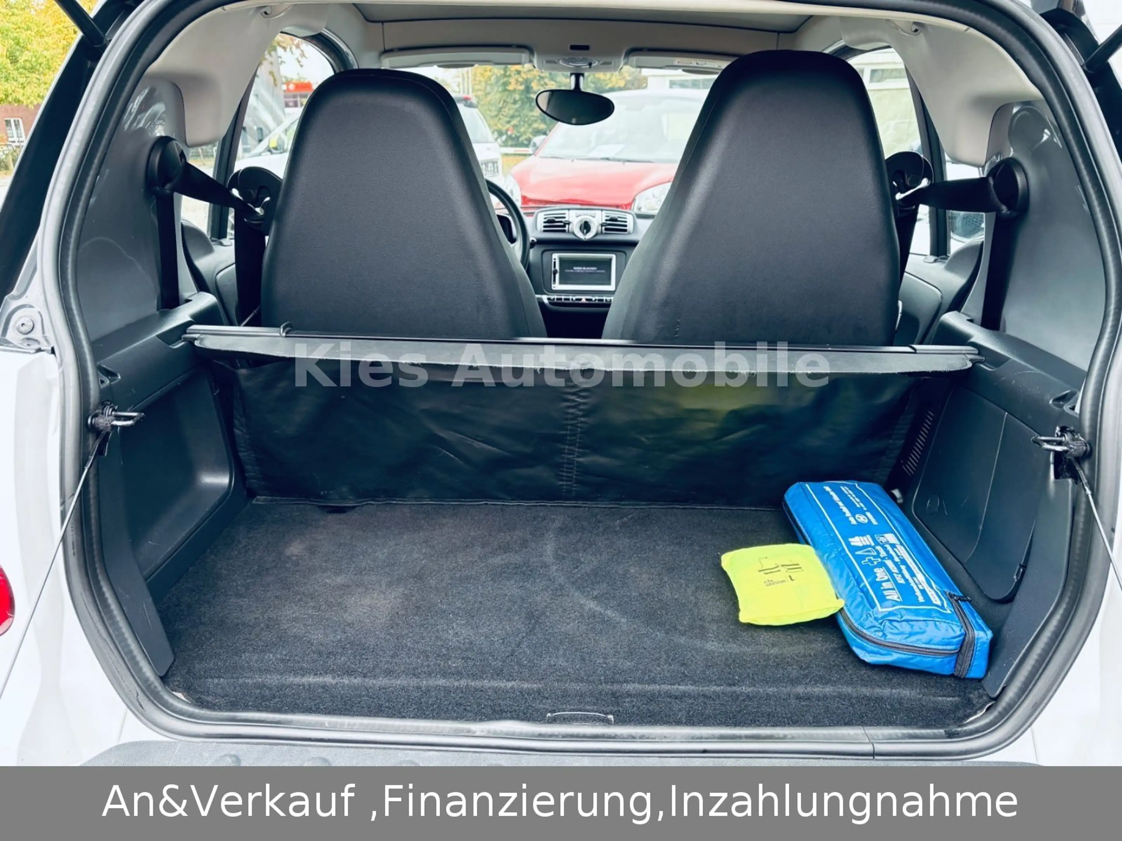 smart forTwo Passion AUTOM/SERVO/LEDER/SITZH/NAVI/ALU — photo 15