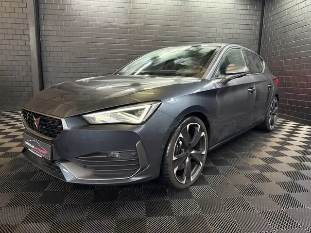 CUPRA Leon 2.0 TSI 300CV ** Volant SS * Caméra