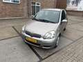 Toyota Yaris 1.3 VVT-i Terra Gris - thumbnail 2