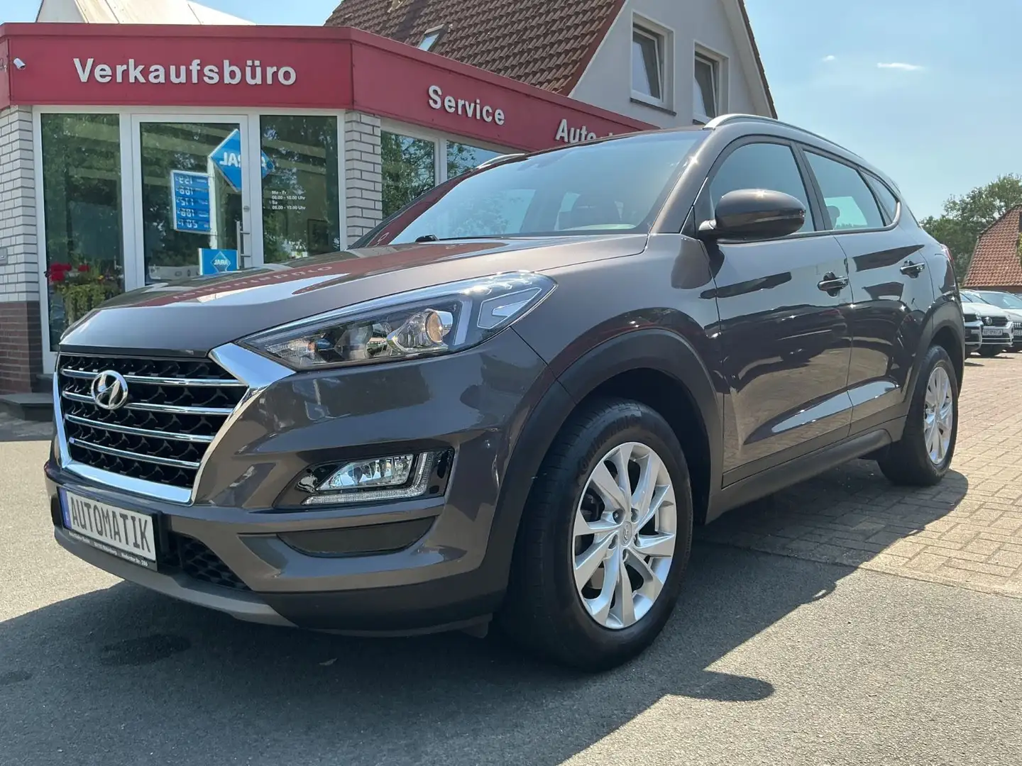 Hyundai TUCSON Passion 1.6 T-GDI SHZ CarPlay NAVI Kamera Brown - 1