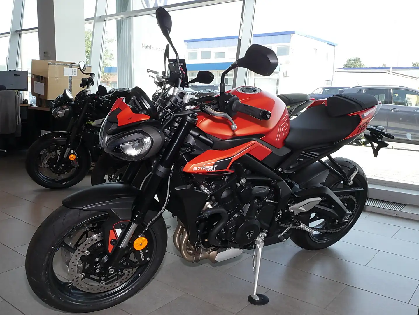 Triumph Street Triple R ab sofort verfügbar 4J. Garantie Arancione - 2
