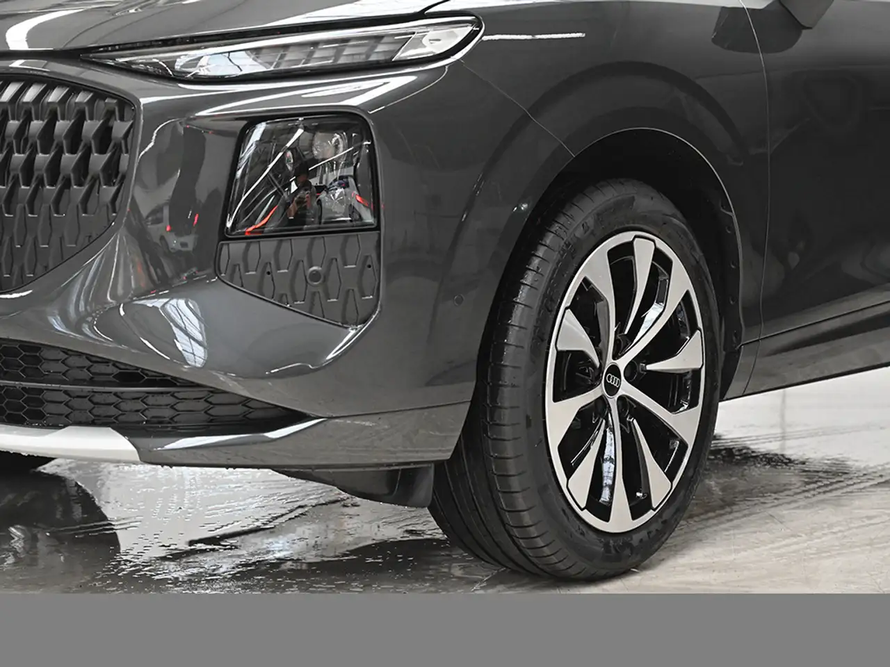Audi Q3 Sportback advanced NEUES MODELL PANO AHK LM19 5