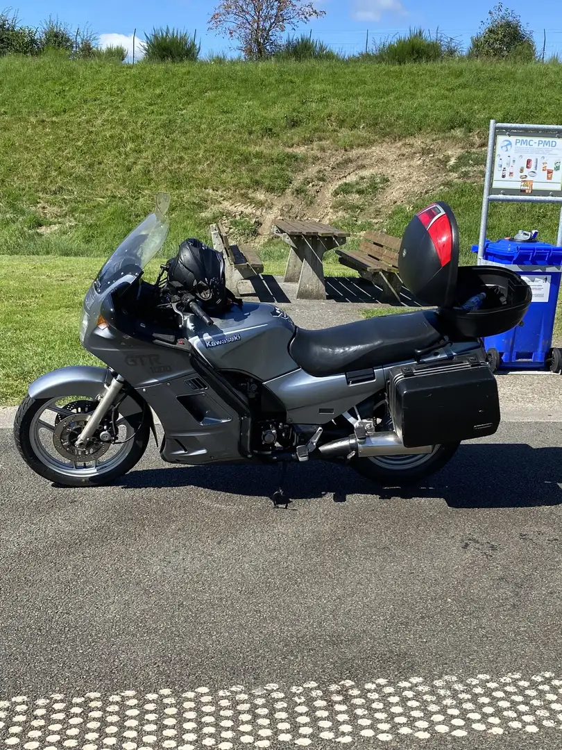 Kawasaki GTR 1000 Gris - 2