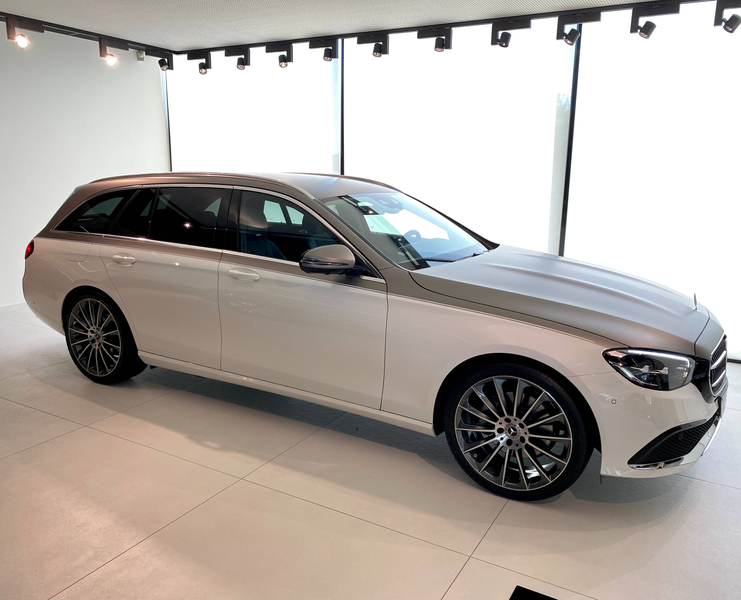 Mercedes-Benz E 200 9G Mild Hybr. LUXURY Line 2-Tone 20"/Distronic+/360°/Augm.RealtyNAVI — photo 8