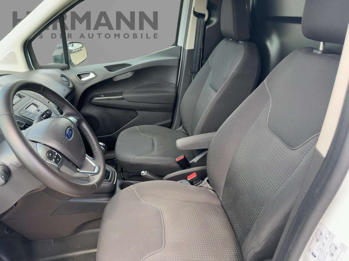 Ford Transit Courier