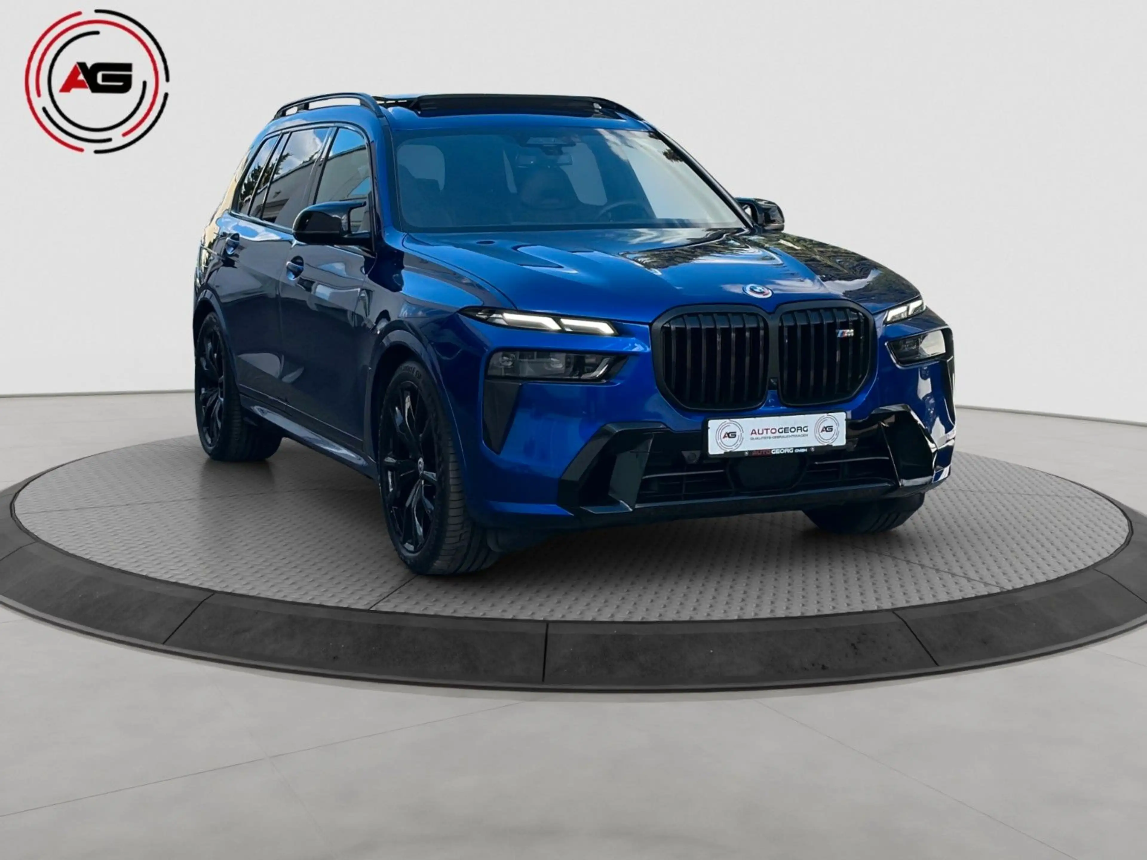 BMW X7 M60i SITZKLIMA PANO LUFT MASSAGE 360°STANDHZ — photo 3