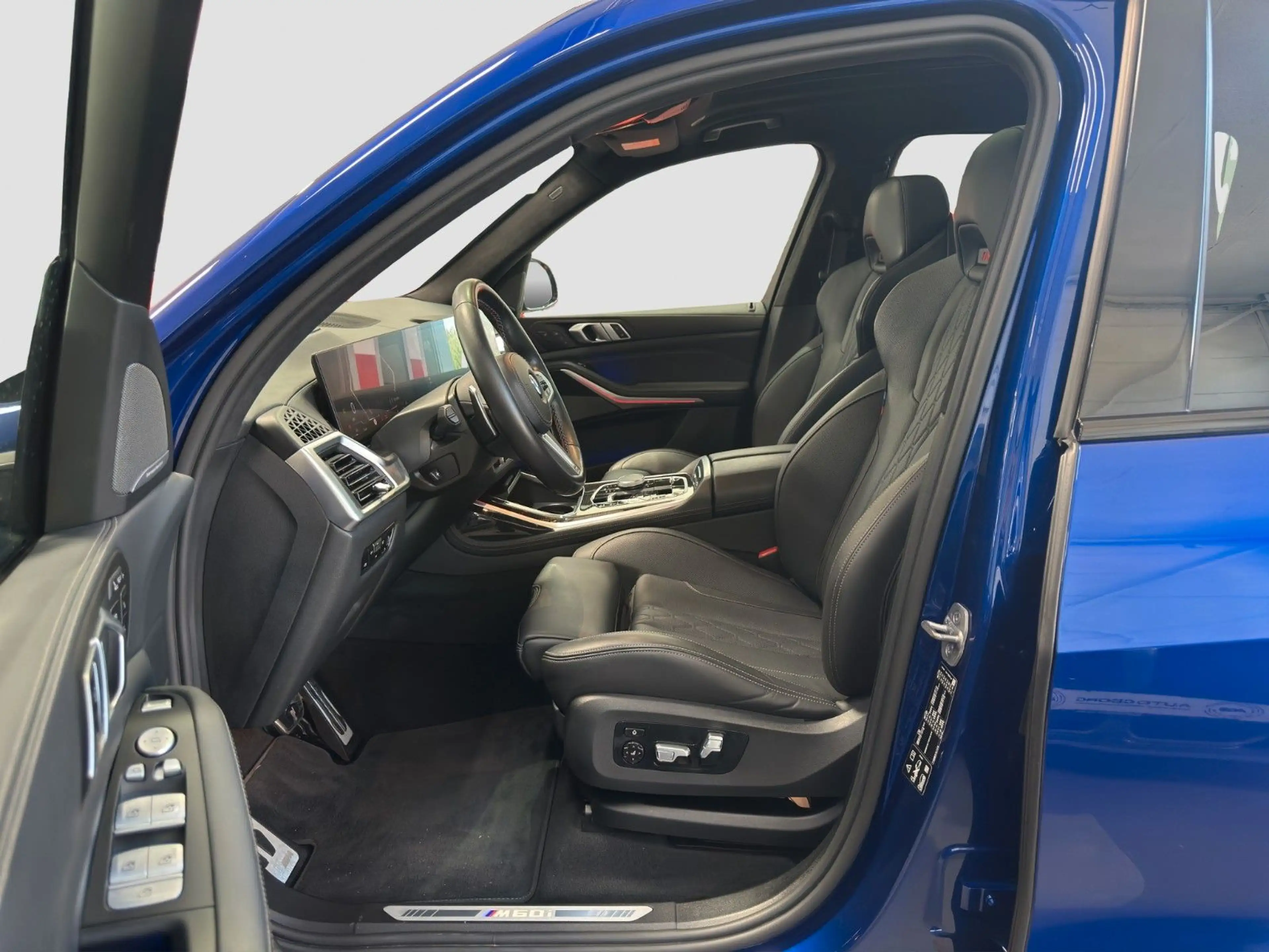 BMW X7 M60i SITZKLIMA PANO LUFT MASSAGE 360°STANDHZ — photo 11