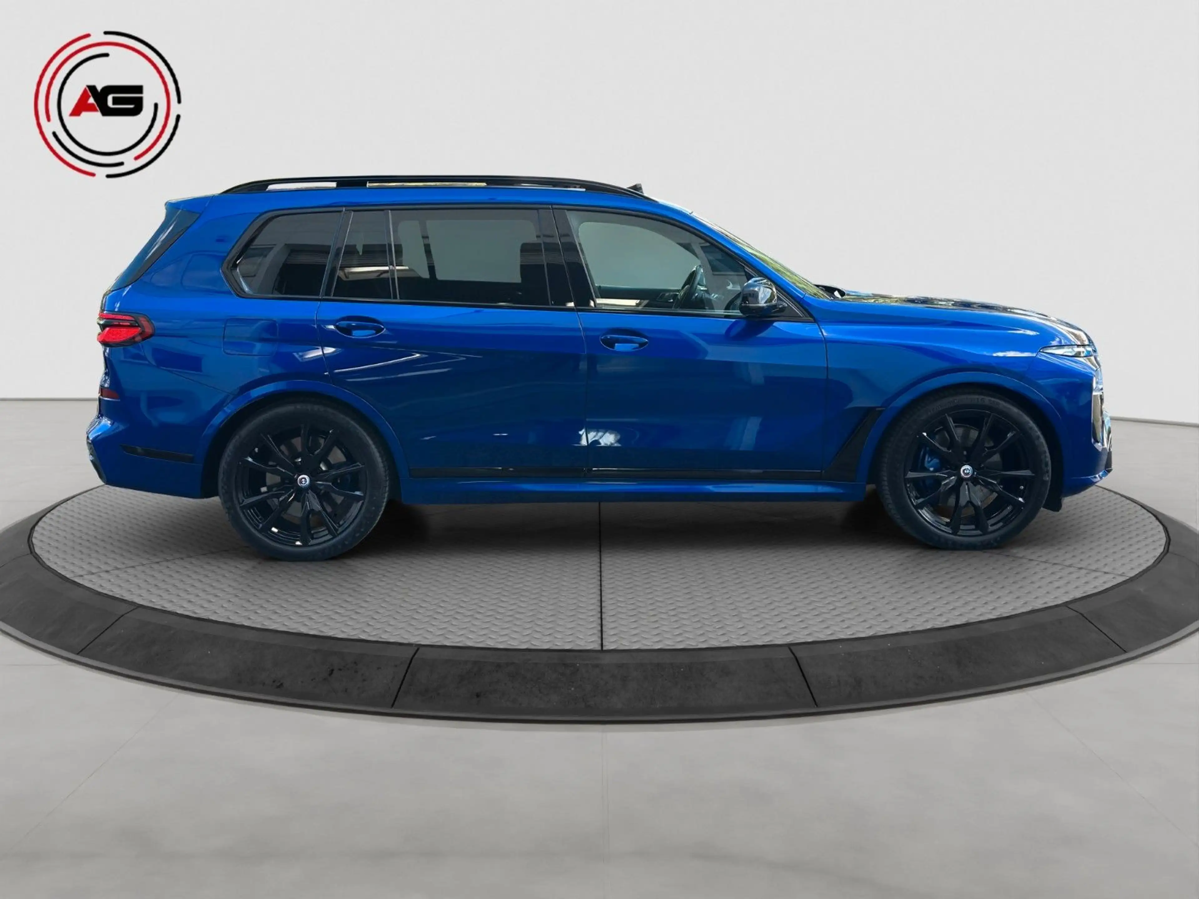 BMW X7 M60i SITZKLIMA PANO LUFT MASSAGE 360°STANDHZ — photo 4