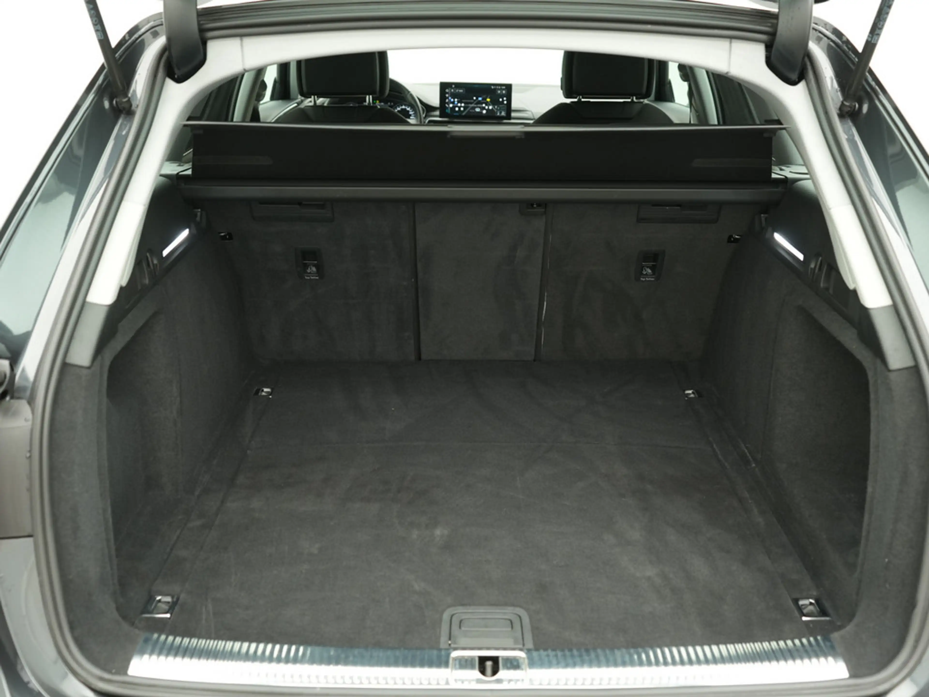 Audi A4 Avant S TRON ACC NAVI SHZ PDC KLIMA LED — photo 13