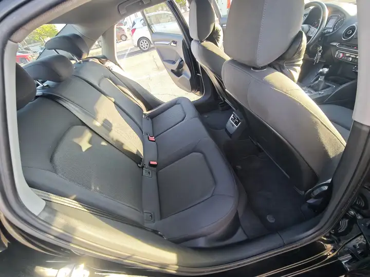 Audi A3 Sedán 1.6 30 TDI 6 vel. 2019, foto 14