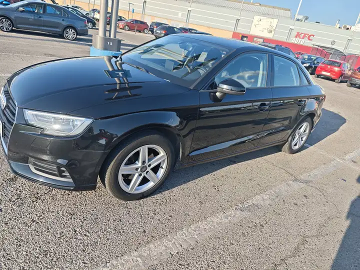Audi A3 Sedán 1.6 30 TDI 6 vel. 2019, foto 18