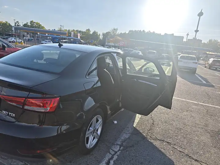 Audi A3 Sedán 1.6 30 TDI 6 vel. 2019, foto 12