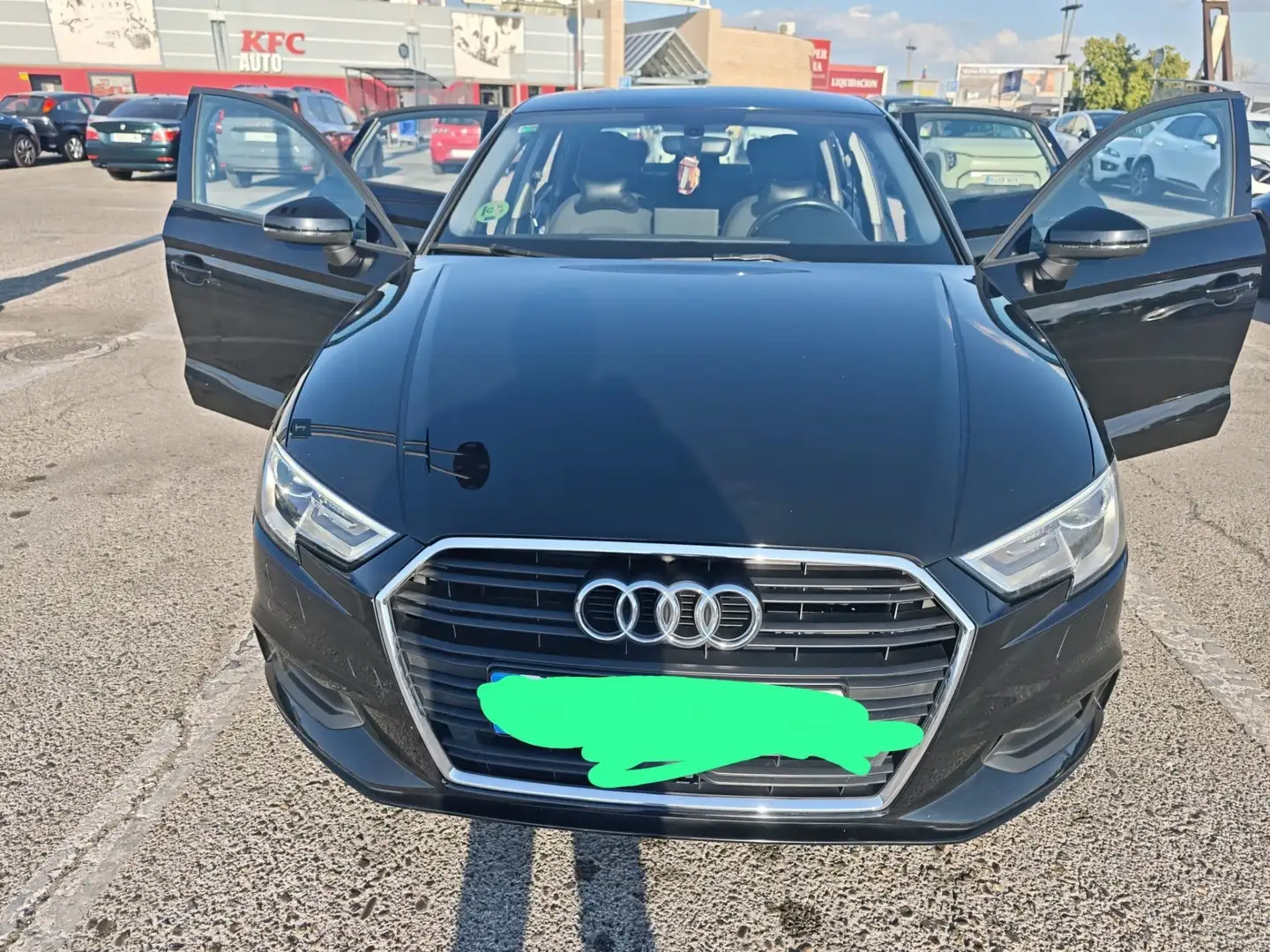 Audi A3 Sedán 30 TDI 85kW - 1