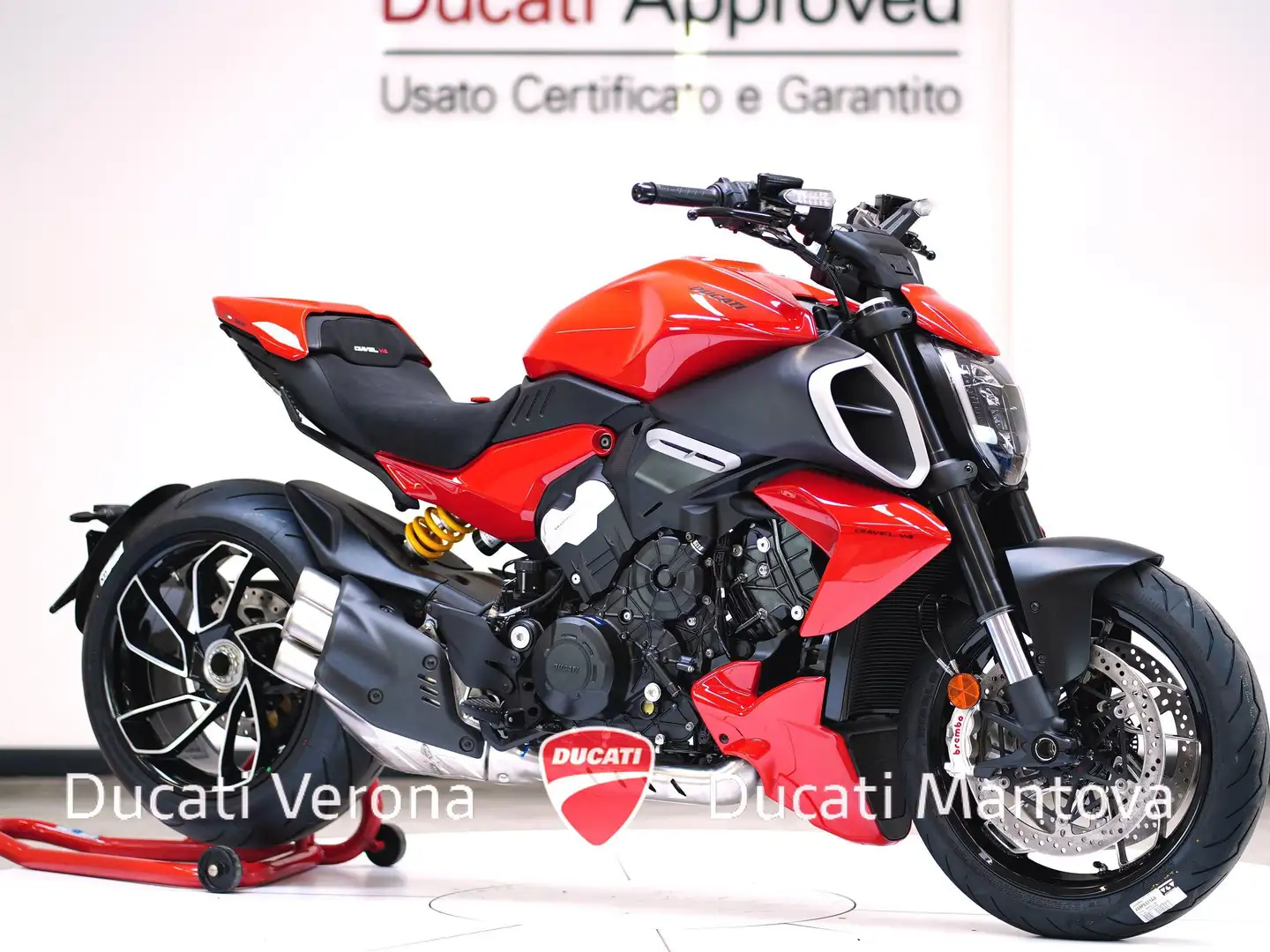 Ducati Diavel Diavel V4 nuovo da immatricolare - my 2024 Roşu - 2