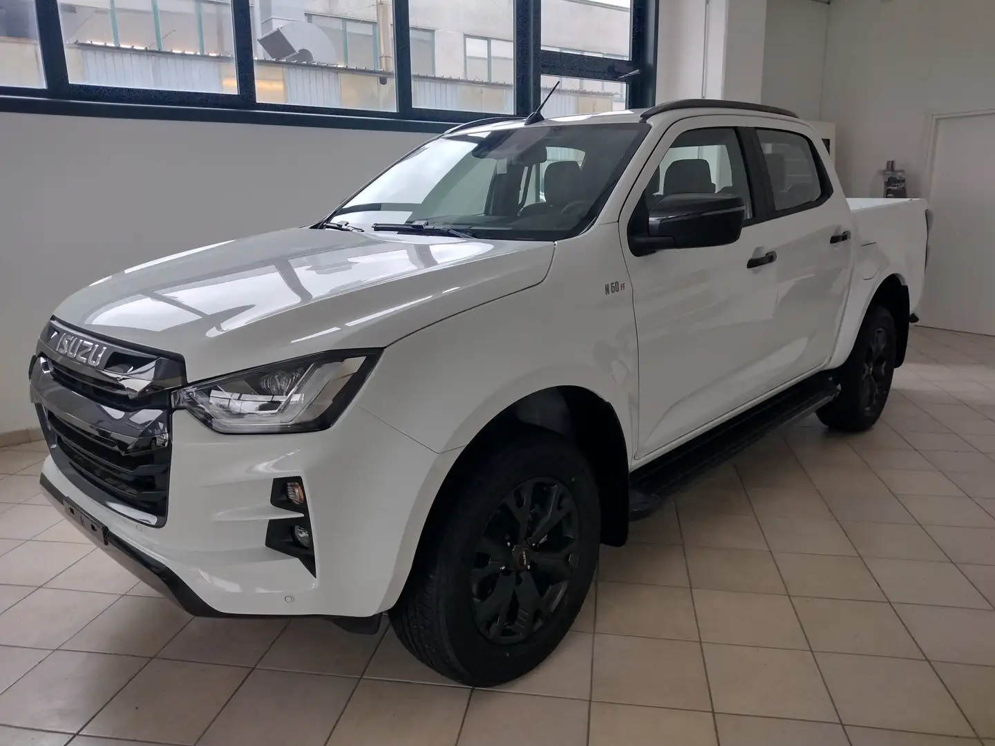 Isuzu D-Max 1.9 Td CREW N60 FF 4x4 AUTOMATICO Bianco - 1