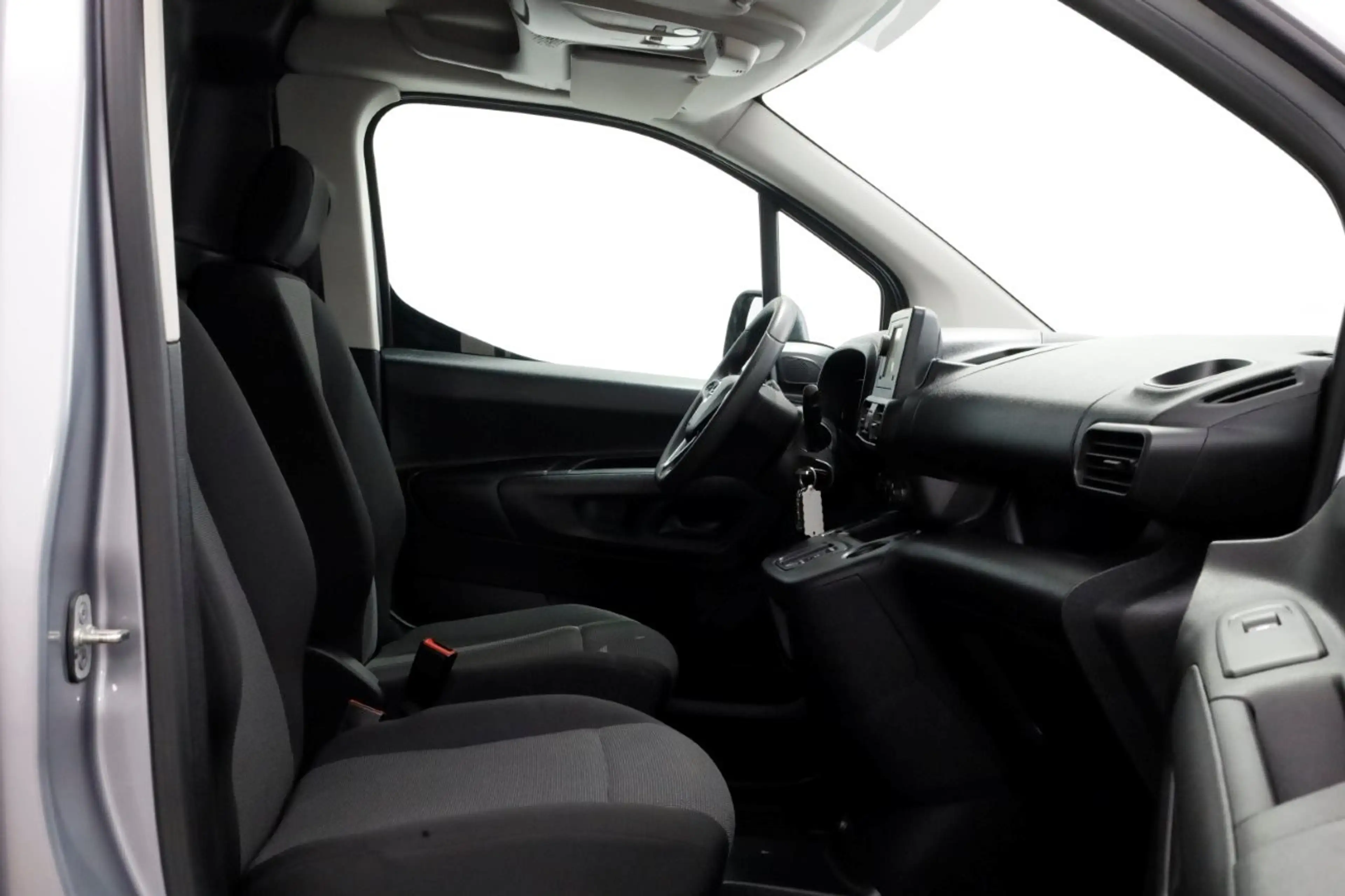 Opel Combo-e L2H1 Edition 50 kWh Snellader SOH 98,1% 11-2023 — photo 3