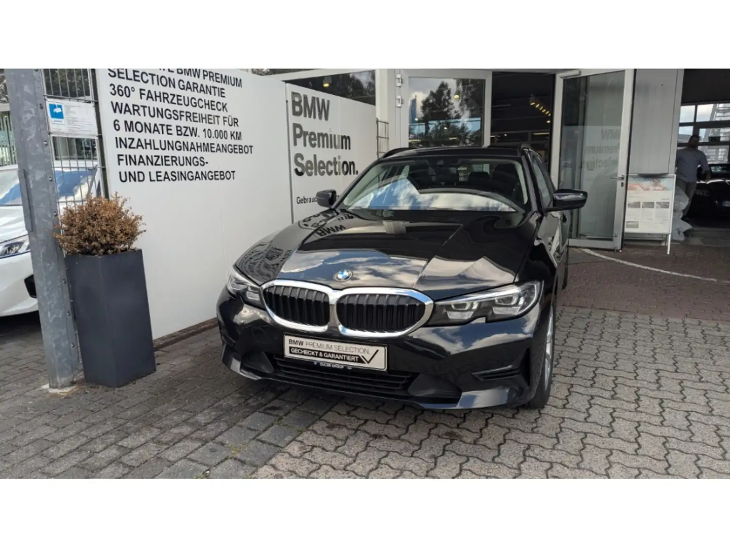 BMW 320 dA Tour 8fach Bereift Navi Live Cockpit Sitzh. FLA Noir - 2