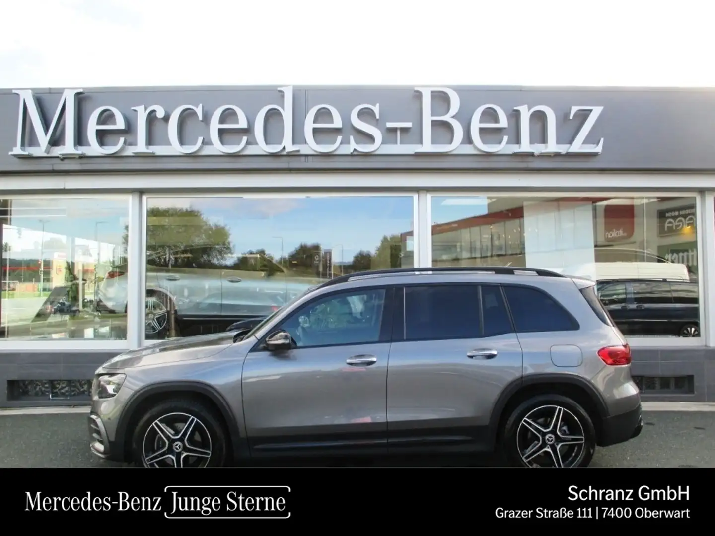 Mercedes-Benz GLB 200 d 4MATIC Österreich-Edition AMG Line AMG Gris - 1
