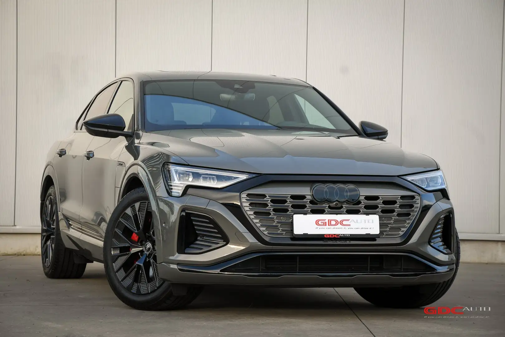 Audi Q8 e-tron e-tron Sportback 55 quattro S line I Competition Gri - 1