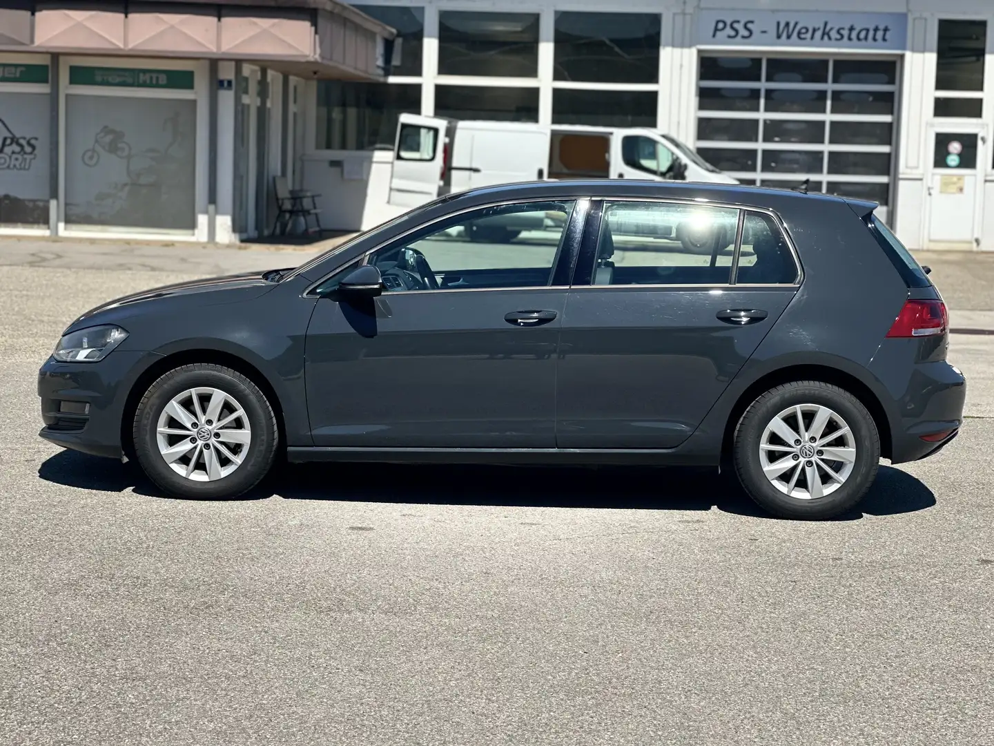 Volkswagen Golf Golf Lounge 1,6 TDI BMT Lounge Grau - 2