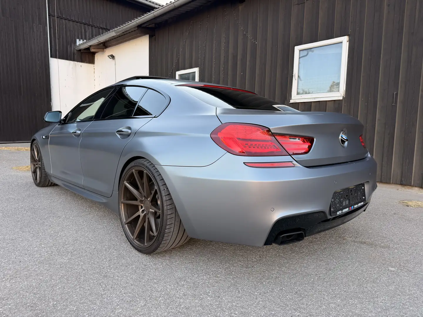 BMW 650 650i xDrive Gran Coupé M-Paket Aut./INDIVIDUAL/B&O/HUD/RFK/SOFT-CLOSE/PANO/ALCANTARA/LED/NAVI/KEYLESS Grau - 2