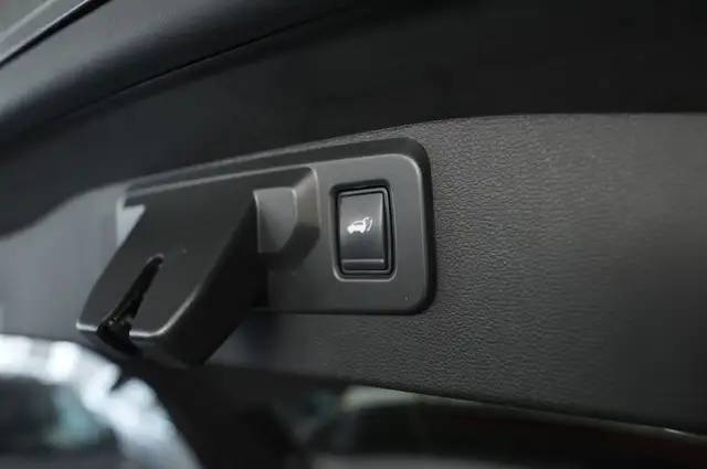Renault Austral view 12