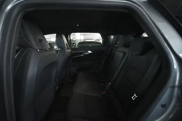 Renault Austral view 15