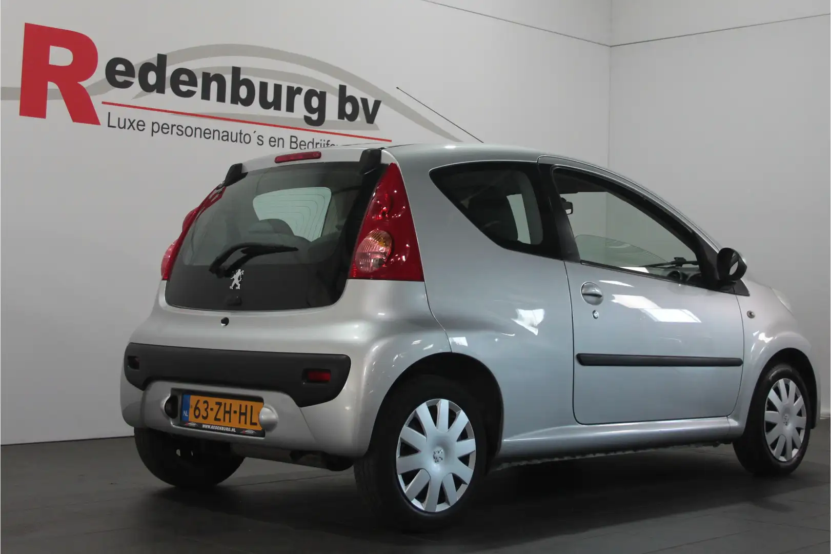 Peugeot 107 1.0-12V XS Gris - 2