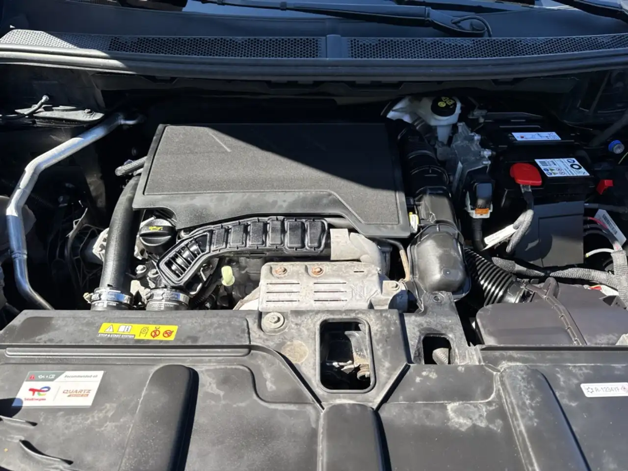 Peugeot 5008 GT 96kW AT 7-Sitzer Sitzhzg. Navi Digitales Cockpi 14