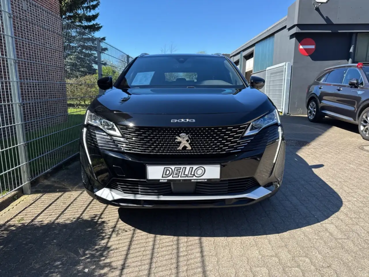 Peugeot 5008 GT 96kW AT 7-Sitzer Sitzhzg. Navi Digitales Cockpi 16