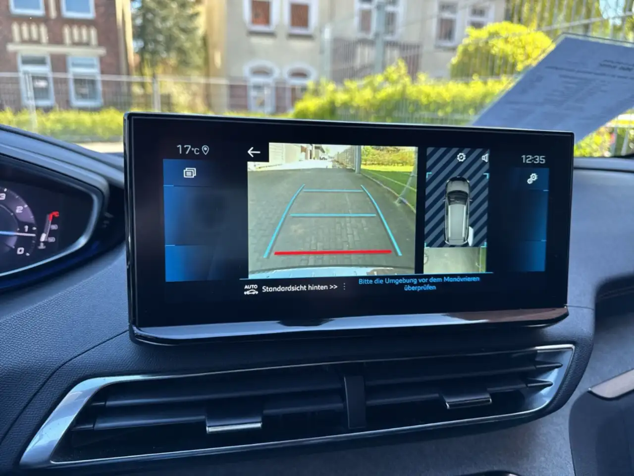 Peugeot 5008 GT 96kW AT 7-Sitzer Sitzhzg. Navi Digitales Cockpi 27