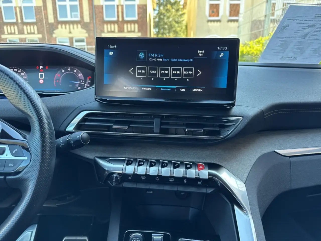 Peugeot 5008 GT 96kW AT 7-Sitzer Sitzhzg. Navi Digitales Cockpi 11