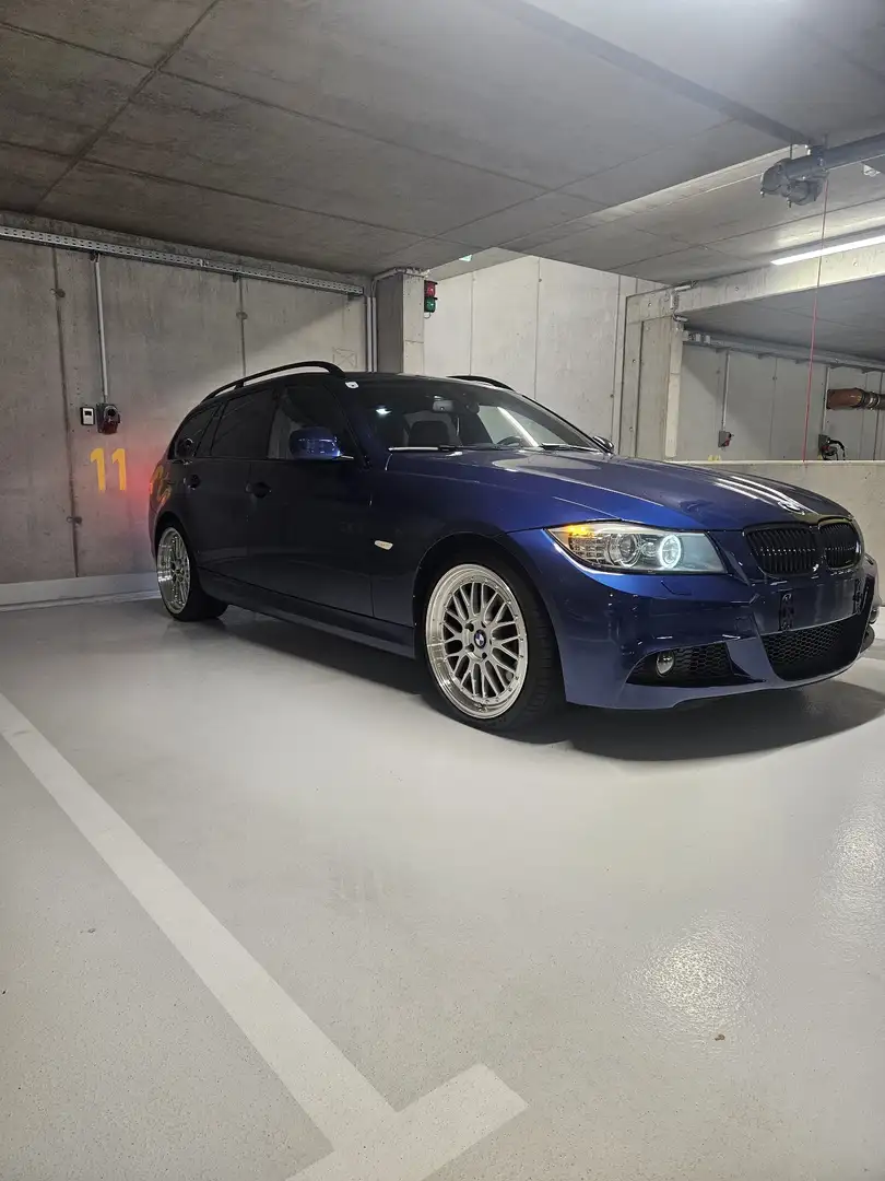 BMW 335 335i xDrive Touring Österreich-Paket Aut. - 1