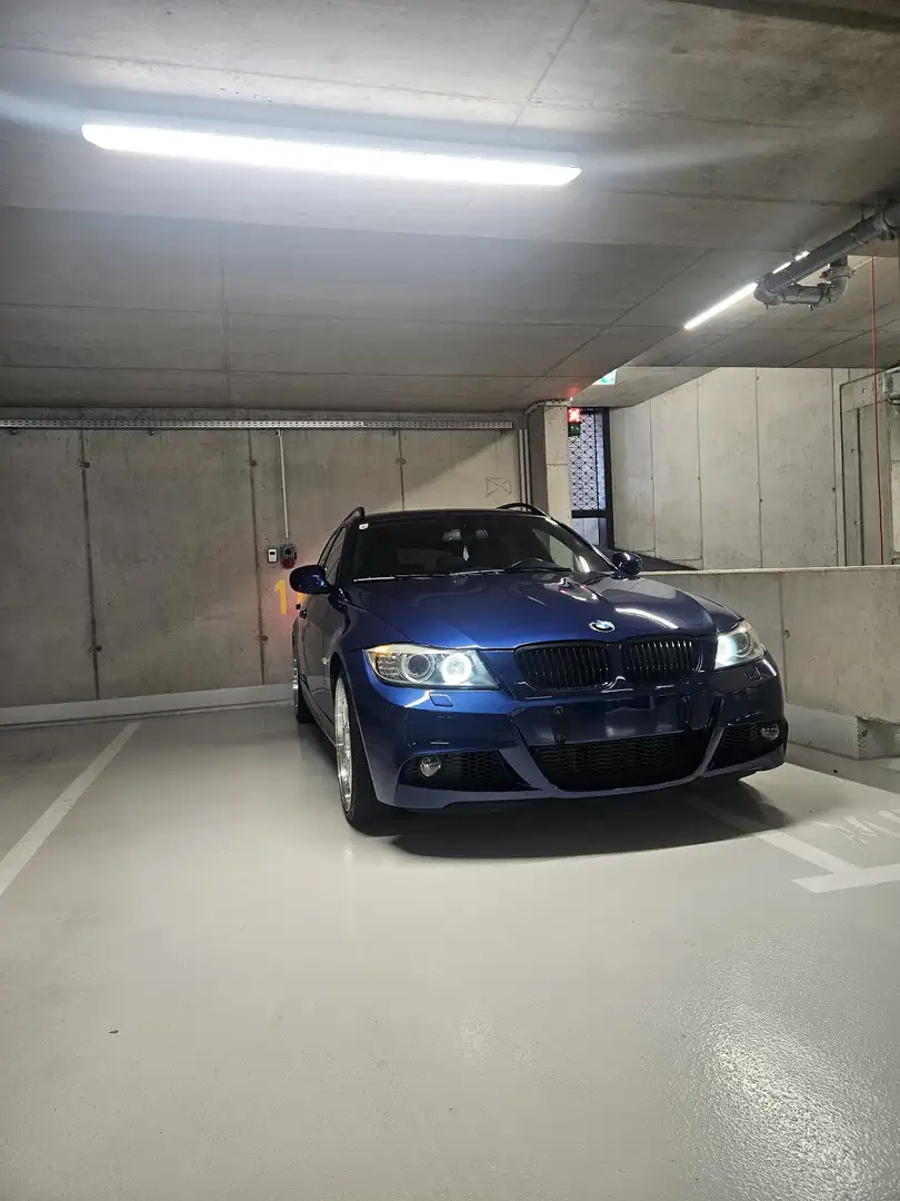 BMW 335 335i xDrive Touring Österreich-Paket Aut. - 2