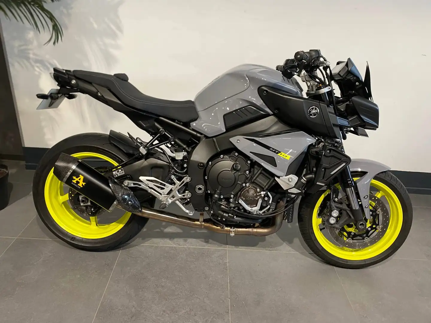 Yamaha MT-10 - 1
