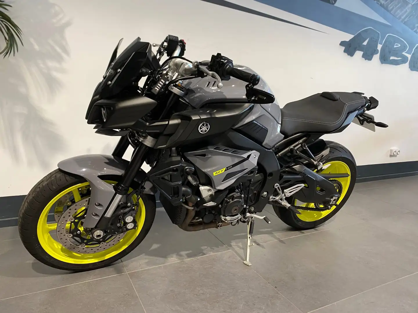 Yamaha MT-10 - 2