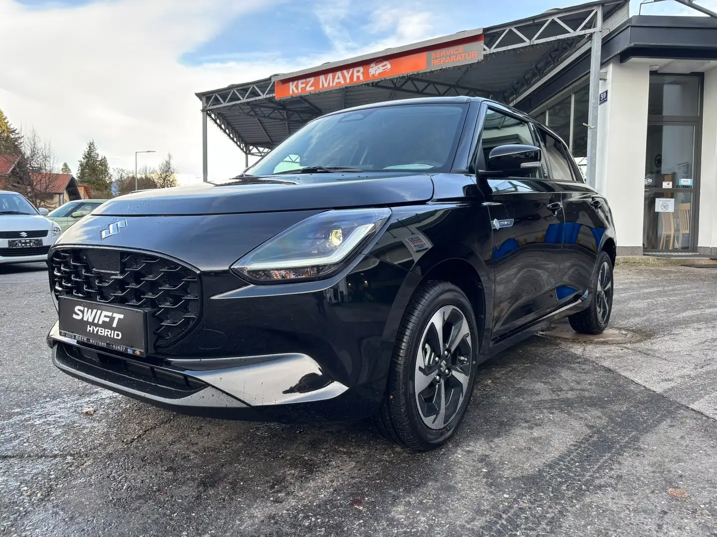 Suzuki Swift 1,2 Hybrid Allgrip Flash Noir - 1
