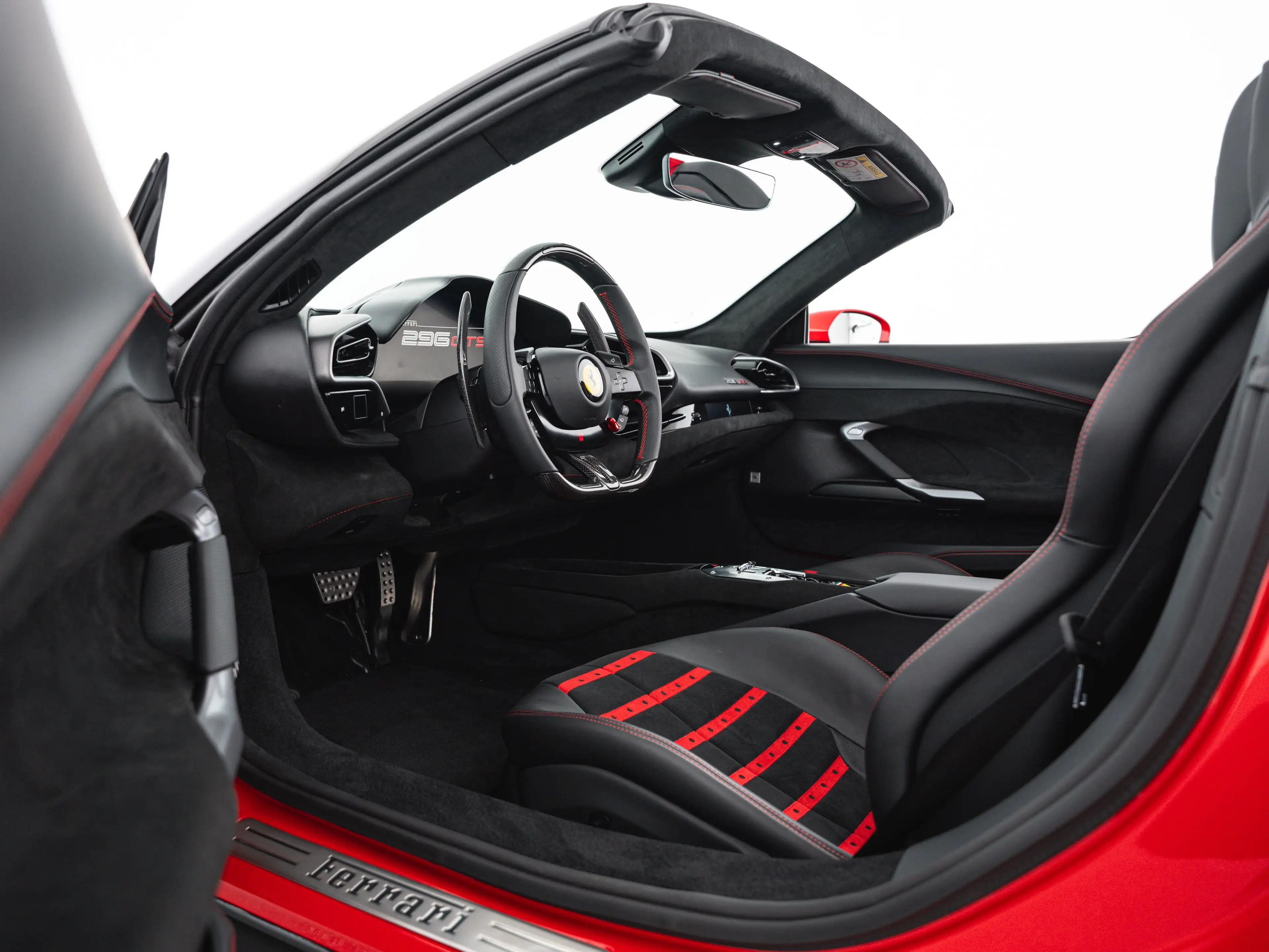 Ferrari 296 GTS Roadster PHEV F1 DCT — photo 14