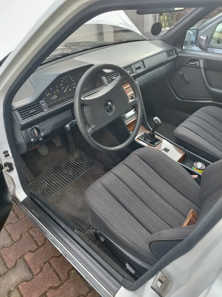 Mercedes-Benz E 230 230 E, foto 8