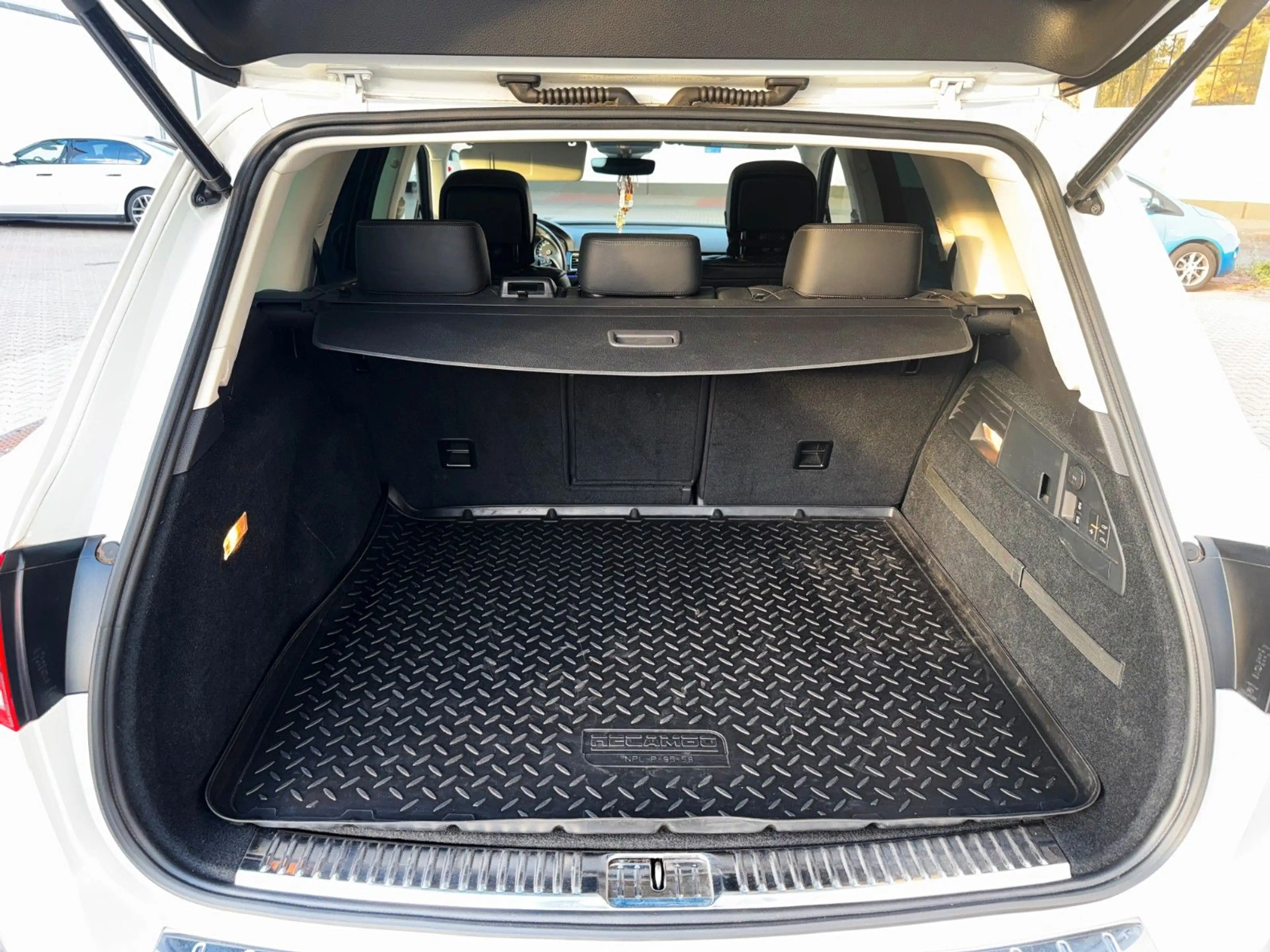 Volkswagen Touareg V6 TDI BMT 4Motion PANO/STANDHEIZ/TOPGEP — photo 6