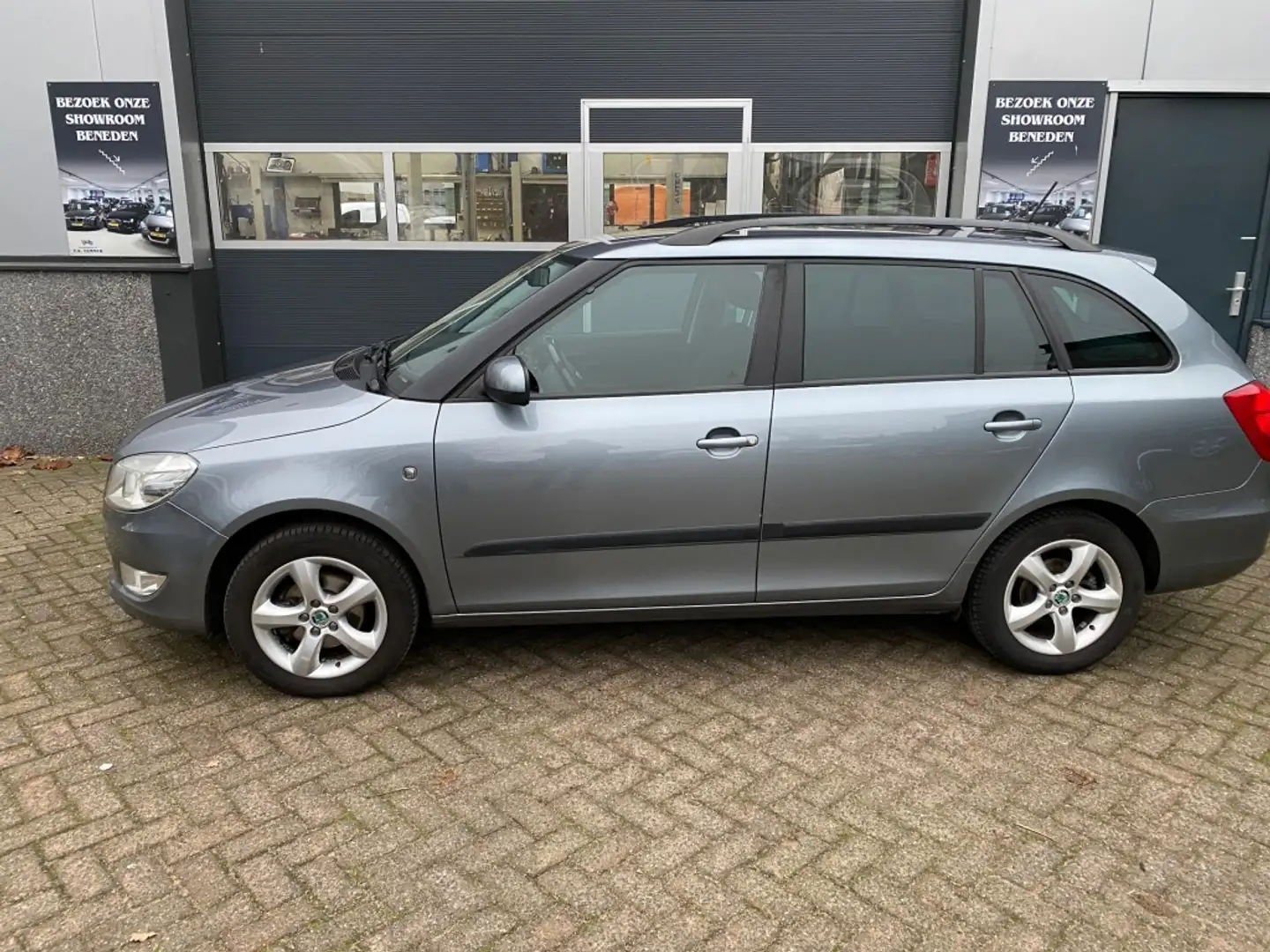 Skoda Fabia 1.2 TDI GREEN. BNSL. Trekhaak. zeer nette auto, Go Grijs - 2