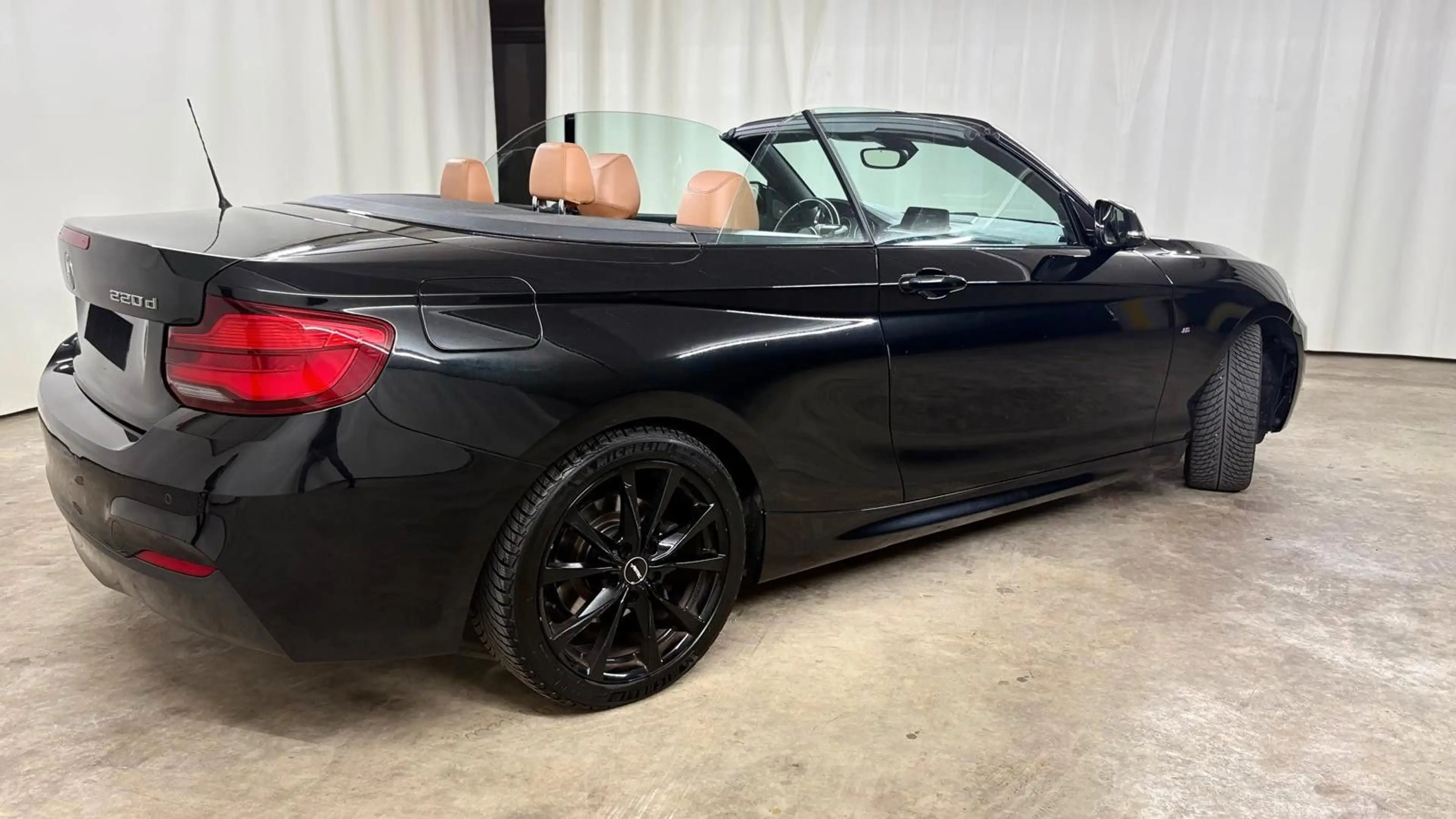 BMW 220 d Cabrio M Sport Automatik Harman Kardon LED — photo 21