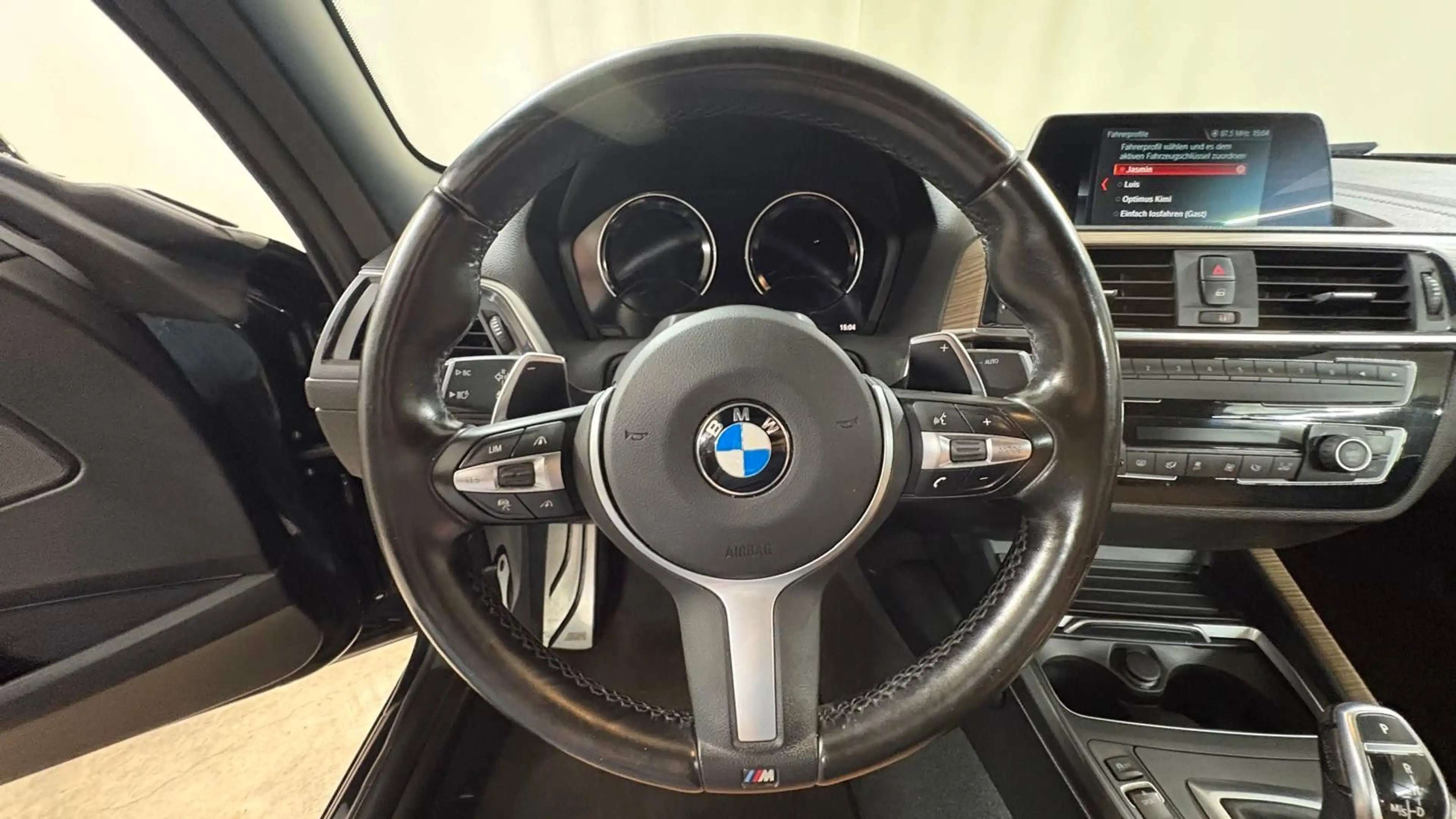 BMW 220 d Cabrio M Sport Automatik Harman Kardon LED — photo 10
