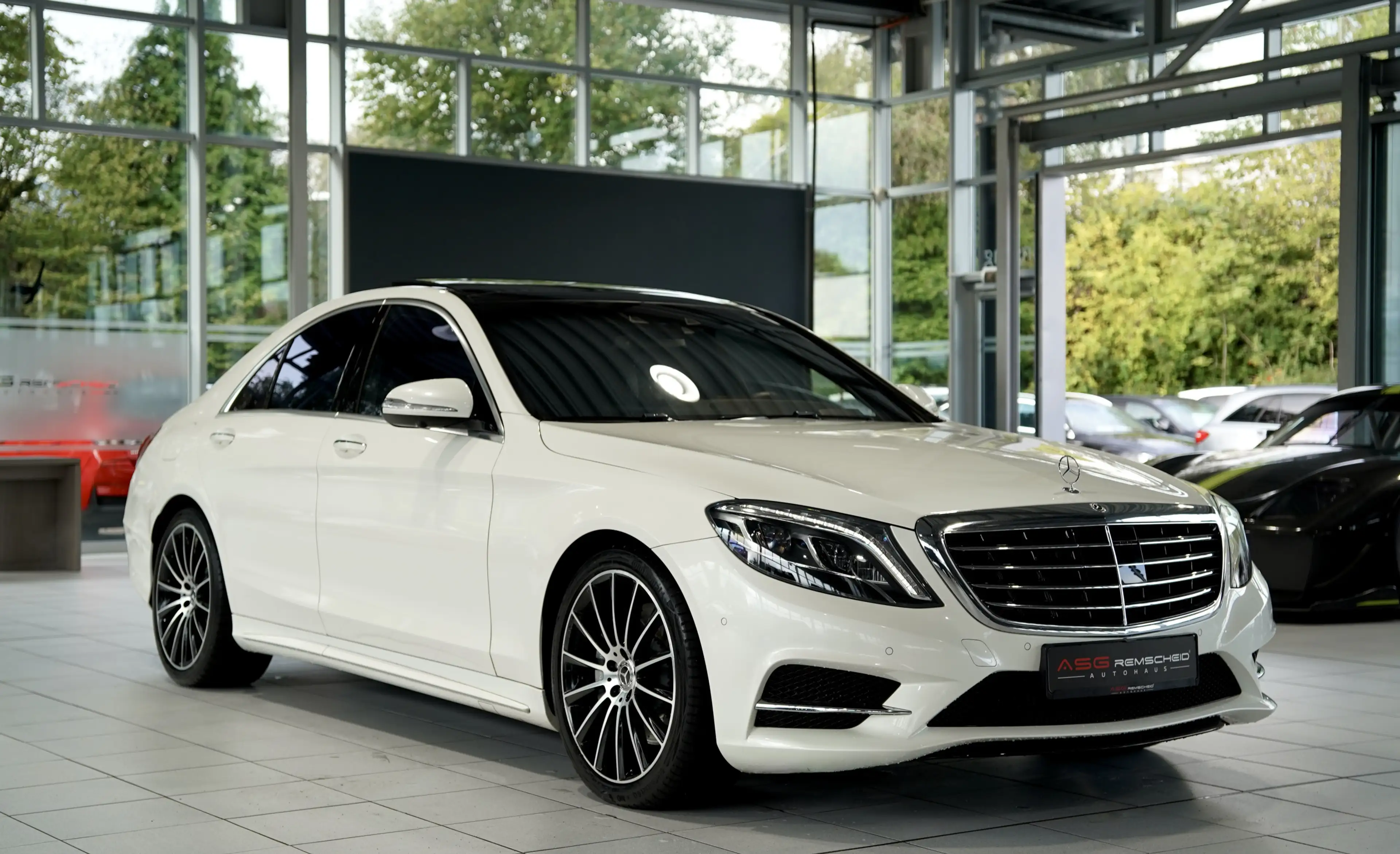Mercedes-Benz S 500 Limousine AMG Line *Pano*H-UP*BURM — photo 4
