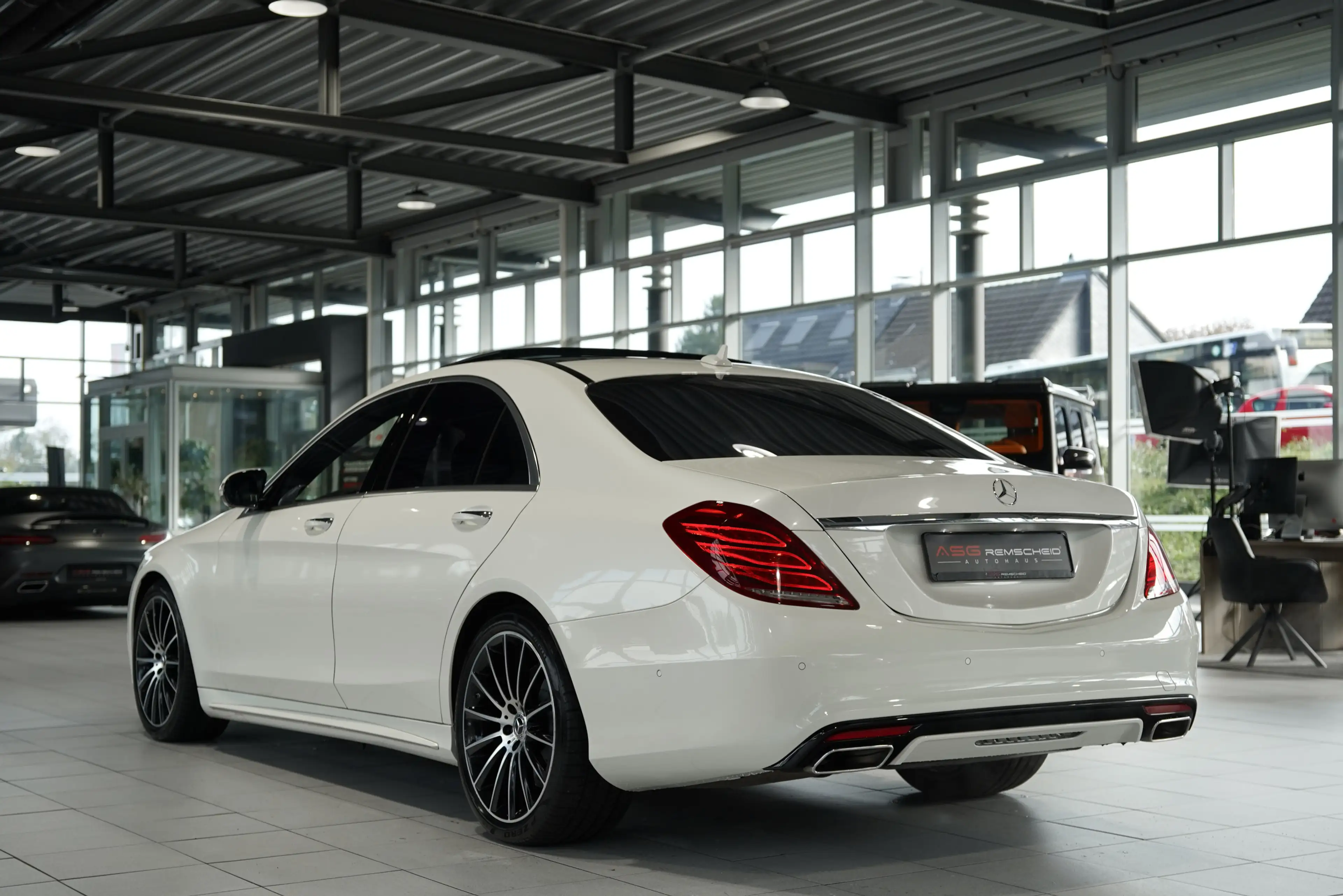 Mercedes-Benz S 500 Limousine AMG Line *Pano*H-UP*BURM — photo 8