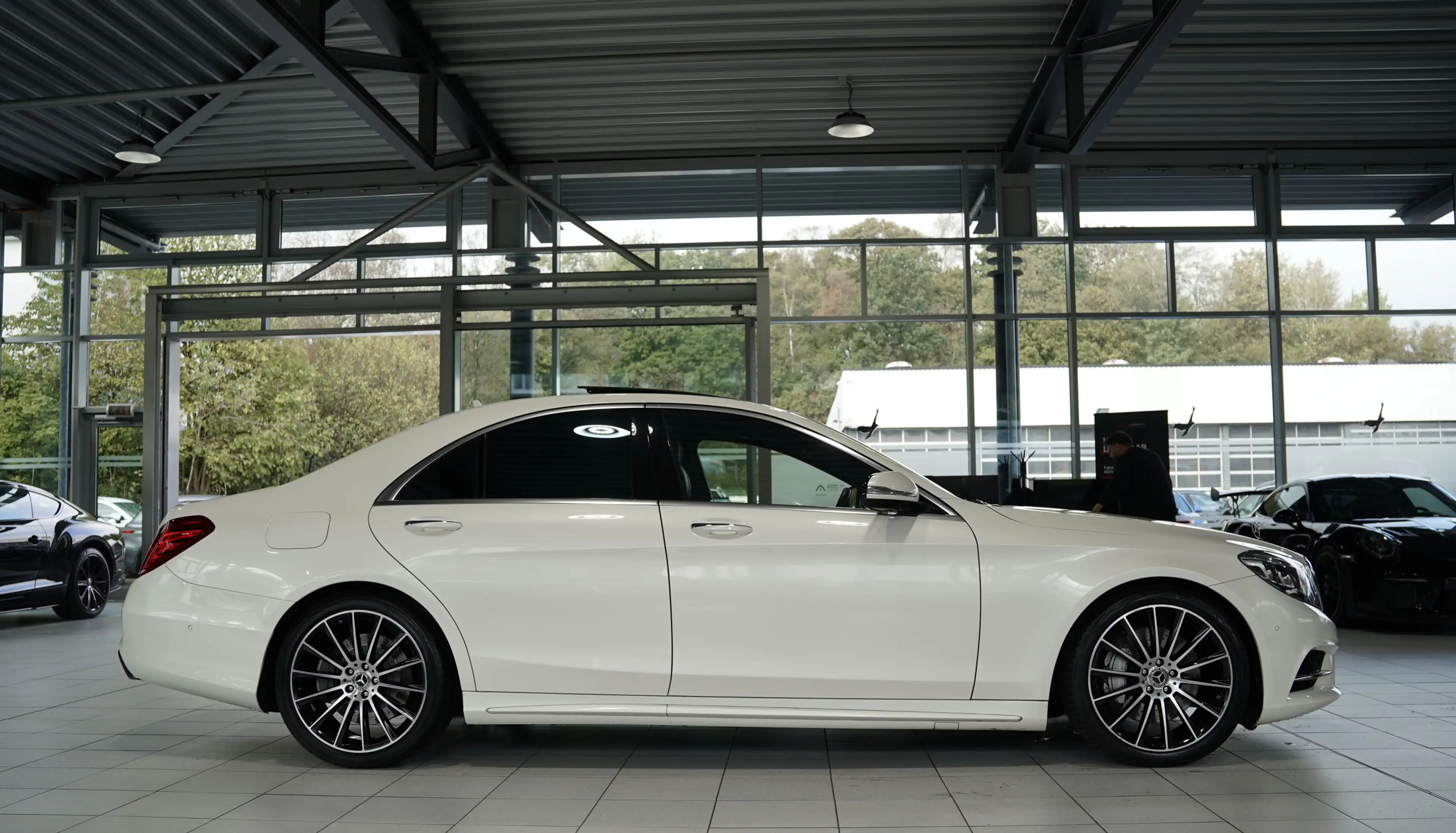 Mercedes-Benz S 500 Limousine AMG Line *Pano*H-UP*BURM — photo 5