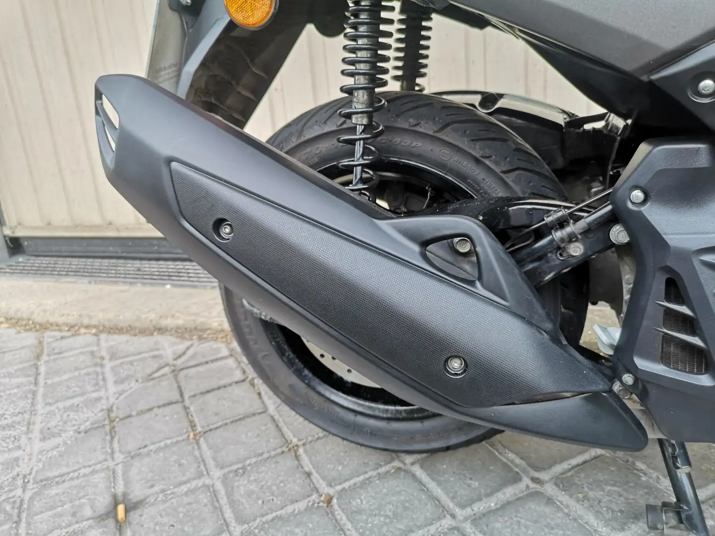 Yamaha NMAX Gri - 2