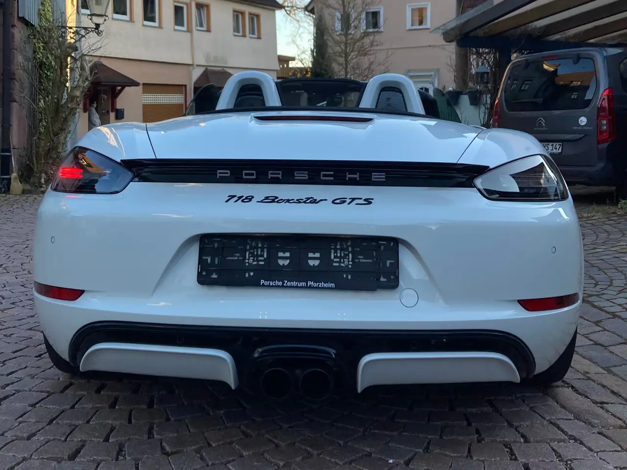 Porsche 718