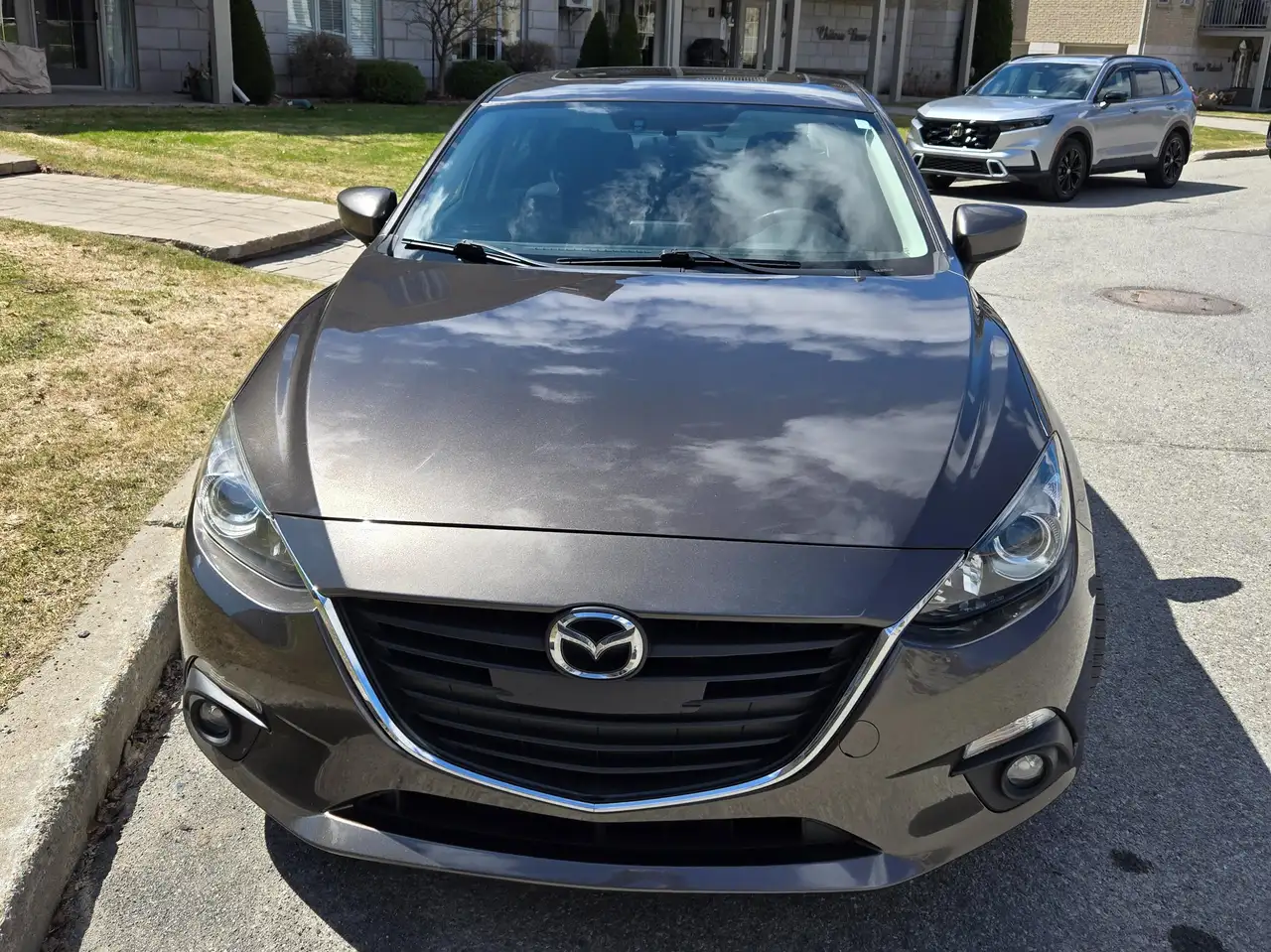 Mazda 3 снимка Mazda 3