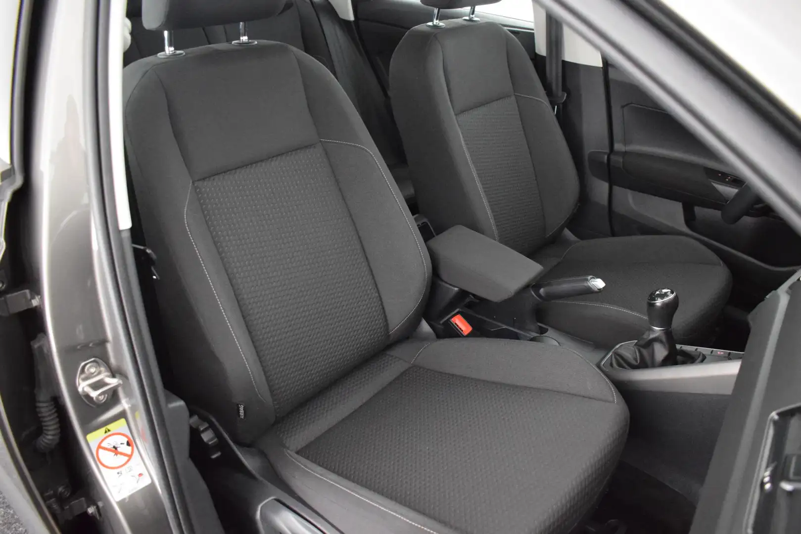 Volkswagen Polo 1.0 TSI 95pk Comfortline Navigatie ACC Grijs - 2